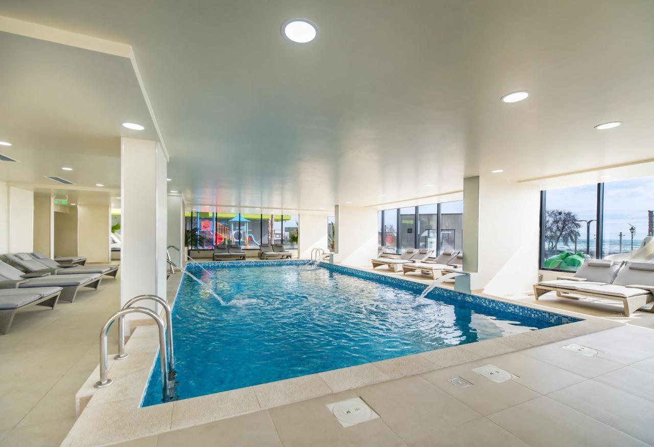 Maya Apartment- Spa N Pools Beach Resort Mamaia Εξωτερικό φωτογραφία